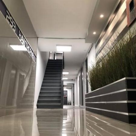 The Hidden Gem Apartment Newark Bagian luar foto